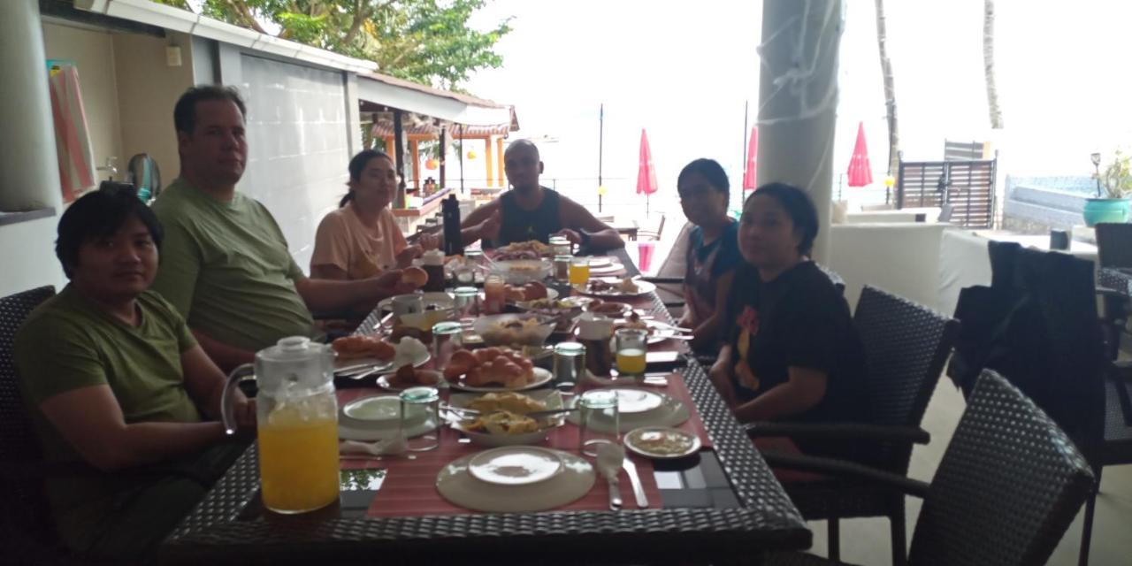 פוארטו גאלרה Riverside At Aninuan Accommodation And Food מראה חיצוני תמונה